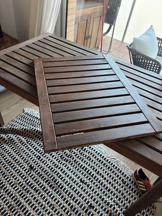 Mesa de madera extensible para terraza (140-260)