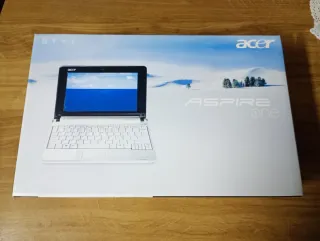 Mini portátil Acer Aspire One Blanco
