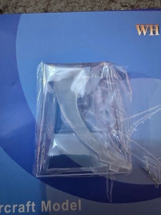 Avión a escala coleccionable