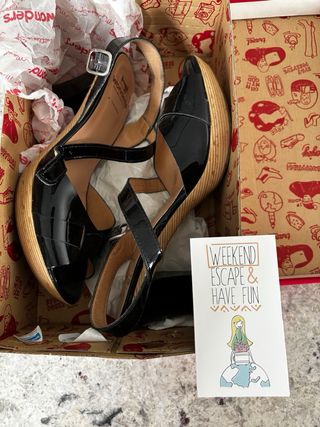 Sandalias Wonders charol negro Talla 39