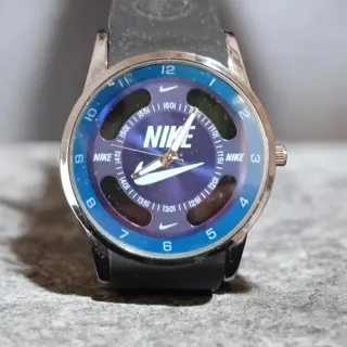 Orologio sportivo Nike blu e argento