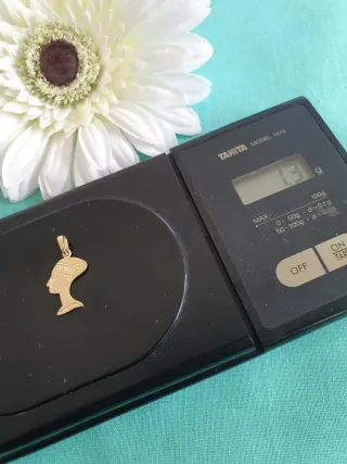 Colgante Nefertiti Oro 18k