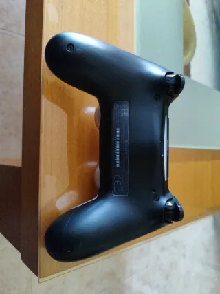 Mando DualShock 4 Edición GT Plata