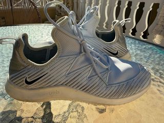 Nike Free 40 Mujer Plata/Blanco