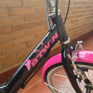 Bicicleta niña BTWIN 20 rosa y negra