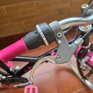 Bicicleta niña BTWIN 20 rosa y negra