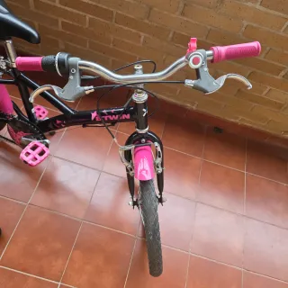 Bicicleta niña BTWIN 20 rosa y negra