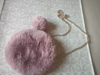 Conjunto Bolso, Cuello y Gorra Parisina Rosa