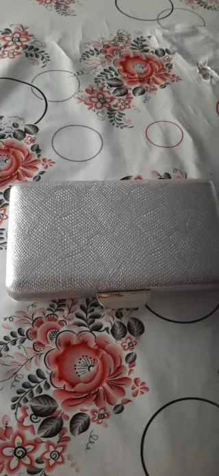 Cartera de fiesta plateada