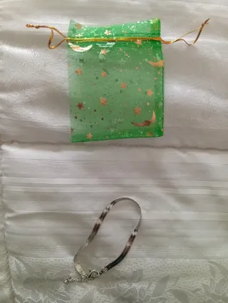 Braccialetti color rosa e argento