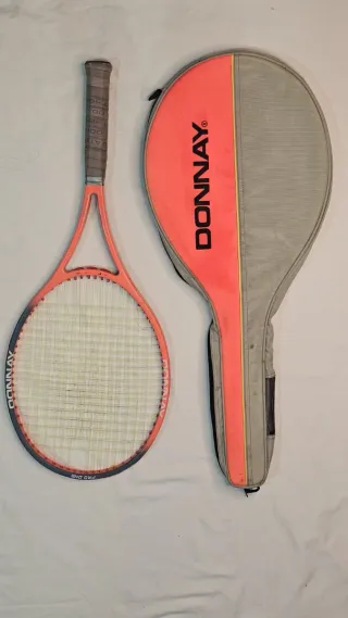 Raqueta de tenis Donnay con funda