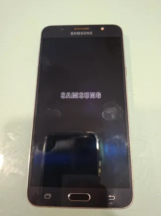 Samsung Galaxy J7 - Custodia e Caricatore