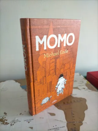 Libro Momo de Michael Ende