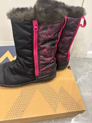 Scarponcini Quechua Bimba taglia 35