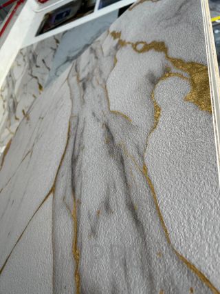 Placa decorativa Embossed Rayo Mate Textura