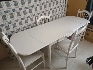 Mesa de comedor blanca extensible