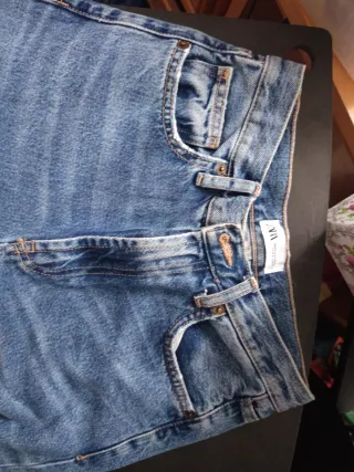Pantalón vaquero Zara azul