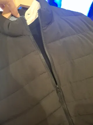 Cazadora Zara acolchada negra