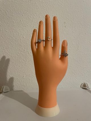 Mano Maniquí para hacer las uñas.