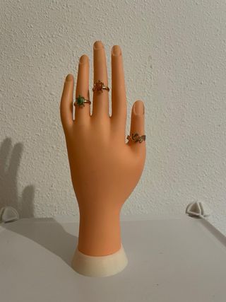 Mano Maniquí para hacer las uñas.