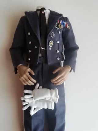 1/6 German Luftwaffe gala uniform actio