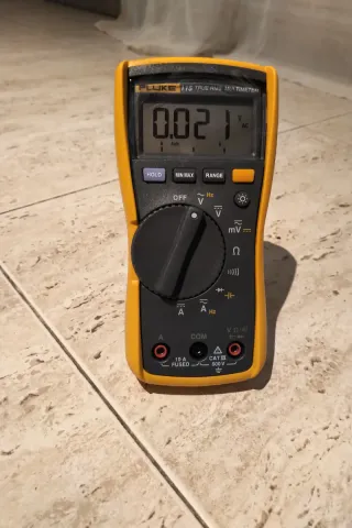 Multímetro Fluke 115 Profesional