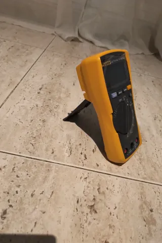 Multímetro Fluke 115 Profesional