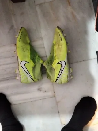 Botas de fútbol Nike Phantom Ghost