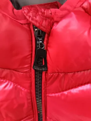 Blauer Giubbotto Rosso Cappuccio