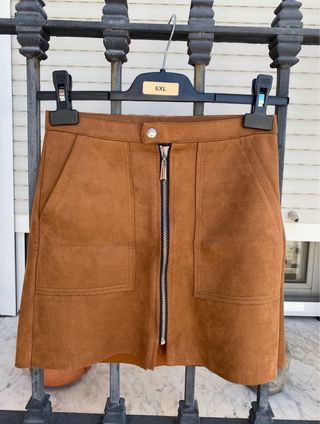 Falda antelina marrón cremallera frontal
