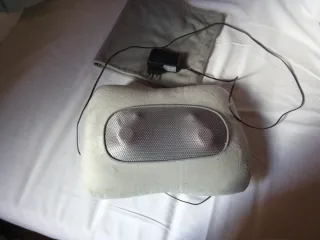 Almohada Masaje Gris con Calor Rojo