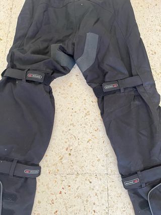 Pantalón moto