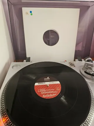 Vinilo Martinez – Shadowboxing (2005)