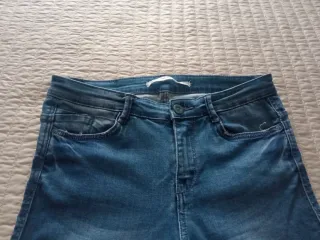 Pantalón vaquero Zara azul