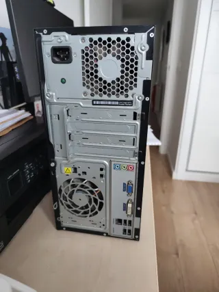 Computer desktop HP Nero