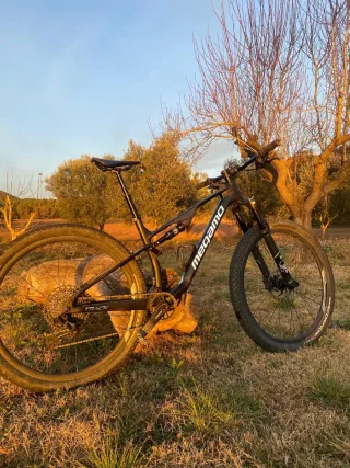 Megamo Track R10 Carbono Talla M