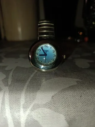 Reloj Vogue Cuarzo Azul y Plateado