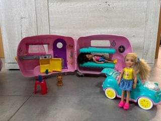 Mini Barbie Caravana y Coche