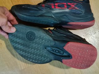 Zapatillas pádel Nox AT10 Lux negras y rojas