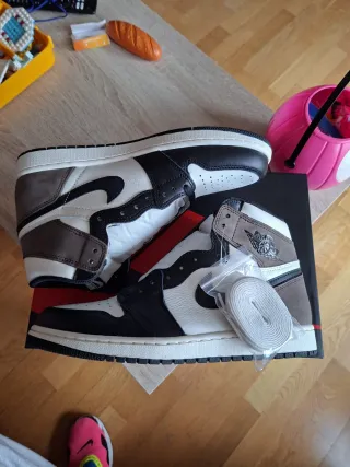 Nike Air Jordan 1