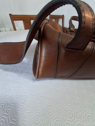 Bolso de viaje de piel marrón