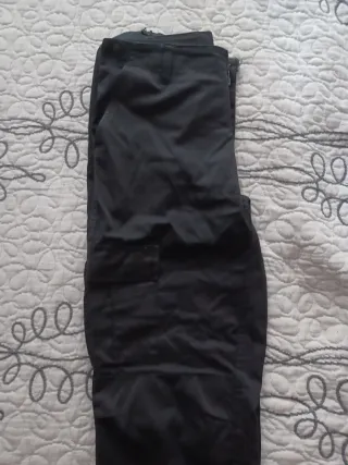 Pantalón Cargo Negro