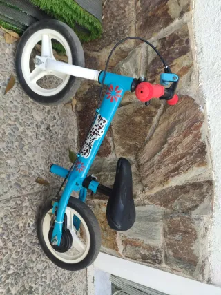 Bici de equilibrio infantil azul
