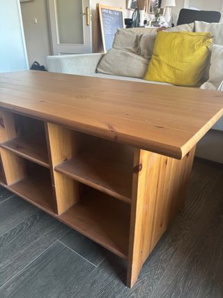 Mesa baja de madera Ikea