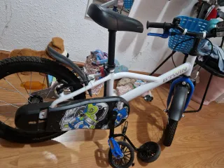 Bicicleta infantil B'TWIN 14 pulgadas