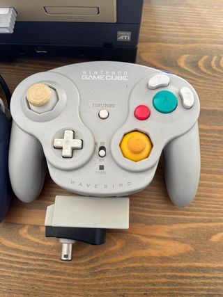 Nintendo GameCube Morado + Mandos