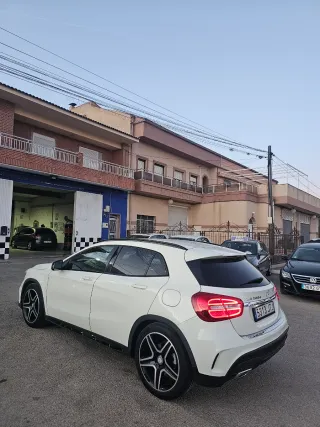 Mercedes-Benz GLA 2016