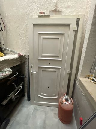 Puerta PVC Seguridad 90cm Marco 1m abre izquierda