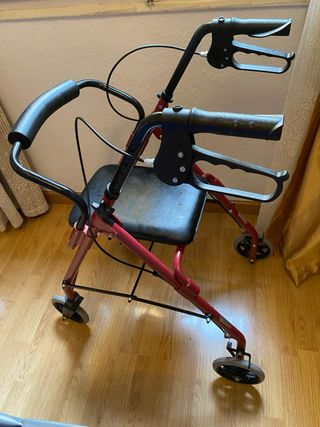 Andador/Silla de paseo plegable con frenos