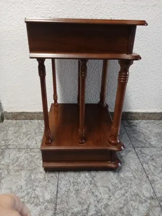 Mueble auxiliar de madera